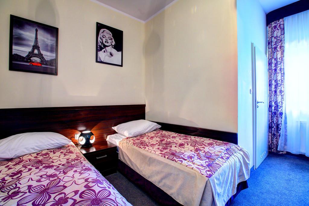 Hostel Evotel เจียลองกา ภายนอก รูปภาพ